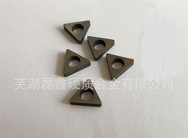 合金刀垫